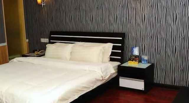Yijia Holiday Hotel (Guangzhou Huadu Plaza subway station store), Rezervasyon Otel Guangdong otoparklı oteller, Otopark