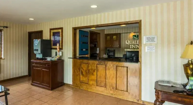 Quality Inn, Varaa Hotelli Hotellit Minnesota pysäköinnillä, Pysäköinti