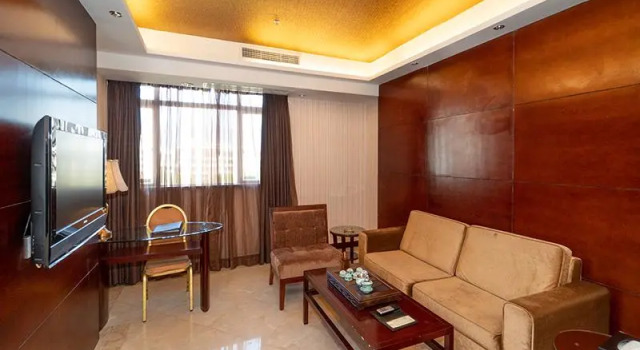 Люкс Deluxe Vienna Hotel Zhaoqing Qixingyan Memorial Arch Branch