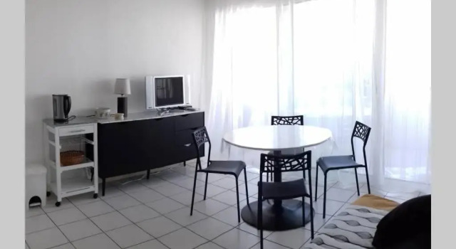 Студия Studio Ideal Couple 2 Enfants, Bien Situe, Calme