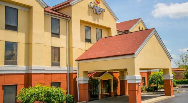 Четырёхместный номер Standard Spark by Hilton Cincinnati Airport South