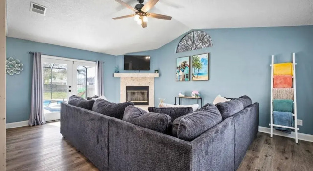Twin Palms Beach House - Pool Hottub Game Room