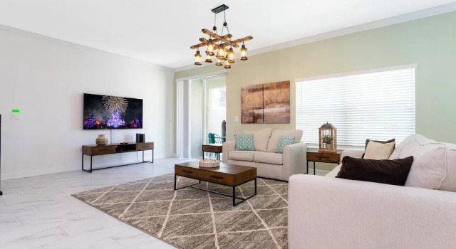 Апартаменты Gorgeous 5 Bd w Pool Close to Disney Champions Gate 948