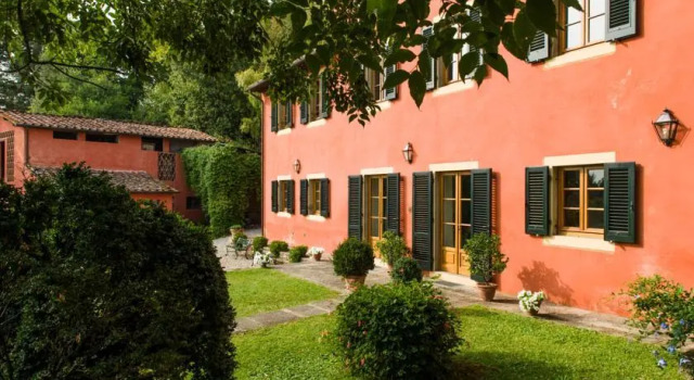 Casa Di Annadora, Prenota Hotel Marlia Toscana