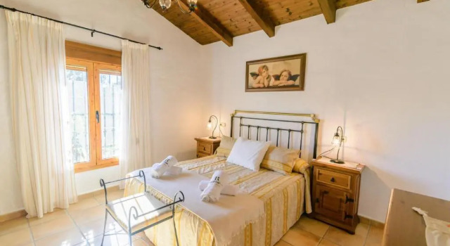 Finca del Rio Antequera - La Higuera by Ruralidays, Забронировать Отель Отели провинции Малаги с бассейном, Бассейн