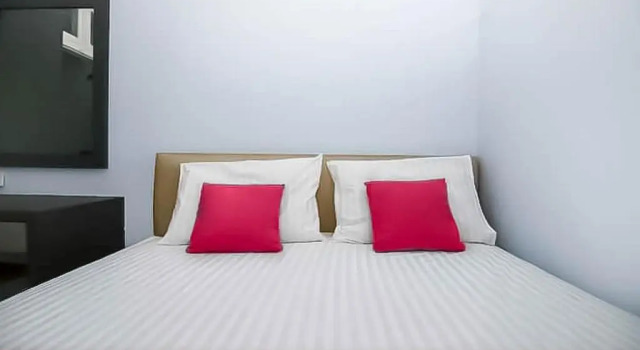 RedDoorz near Stasiun Lawang, Book Hotel Hoteller i Lawang med parkering, Parkering