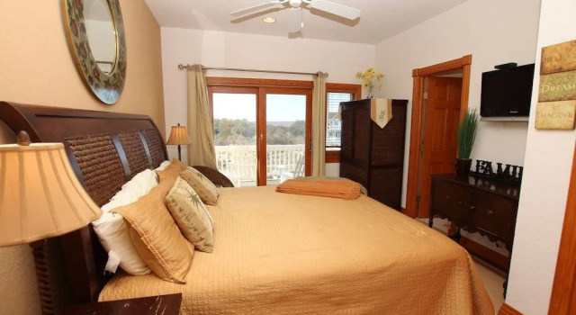 Joy At a Glance - 6 Br Home