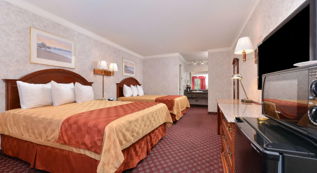 Четырёхместный номер Standard Americas Best Value Inn & Suites - Fontana