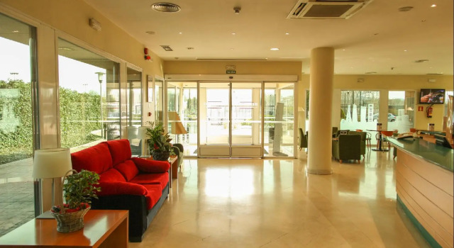 Ibis Alcala de Henares La Garena, Забронировать Отель Алькала-де-Энарес Провинция Мадрид