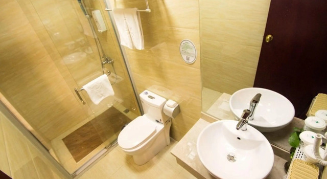 Двухместный номер Standard GreenTree Inn Shanghai Pudong Expo YangSi Metro Station YangXin Road Shell Hotel