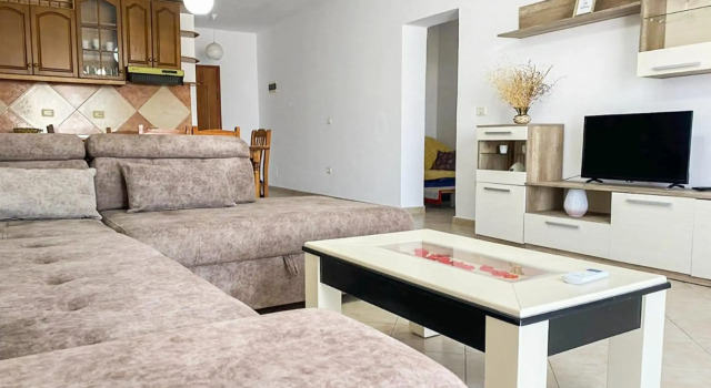 Aldo Apartment