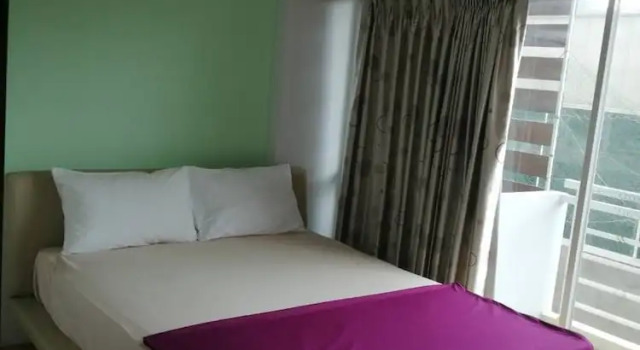Студия Deluxe BKK TEAK Hostel