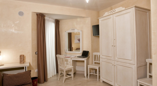 L'Araba Fenice, Prenota Hotel Altavilla Silentina Cilento