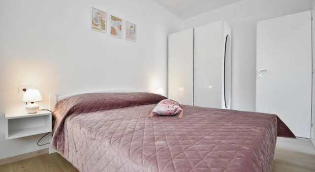 Apartment Erika - for 2 near the beach