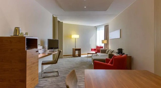 Двухместный полулюкс Mövenpick Hotel Geneva