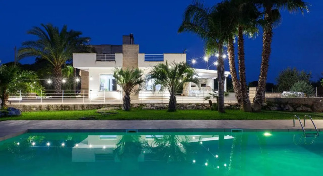 Вилла Villa piscina 5 camere 5 bagni spiaggia Ionio m780