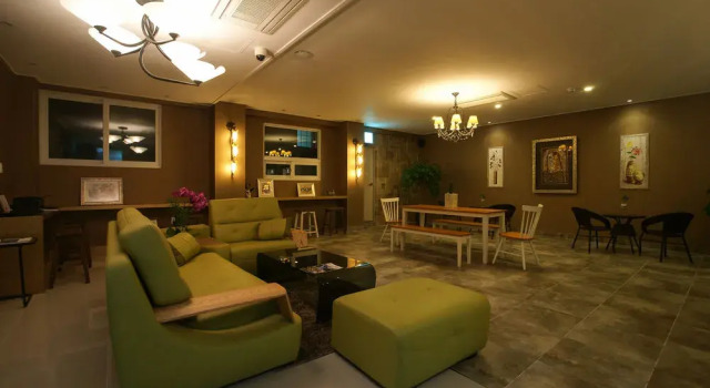 Orange Tree Hotel, Забронировать Отель Отели Чеджу с завтраком, рядом с Black Pork Street, Завтраки
