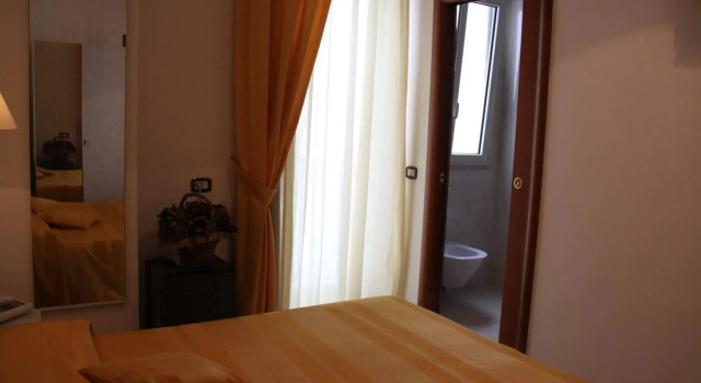 Hotel Falcone, Rezervovat Hotel Hotely v Foresta Umbra se snídaní, Snídaně