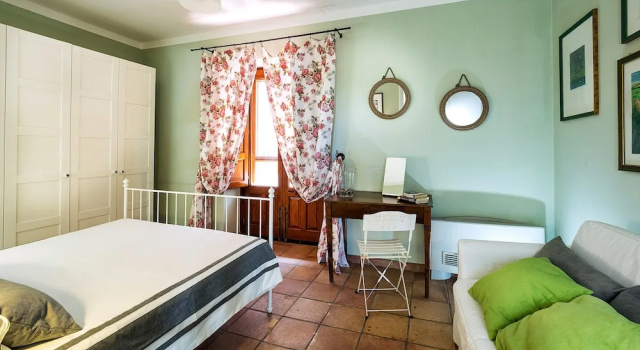 Вилла с 3 комнатами Villa La Timpa - antica e maestosa villa con jacuzzi privata con una meravigliosa vista sull'Etna e sul mare