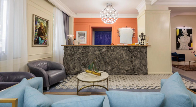 Artist hotel, Book Hotel Subotica Vojvodina