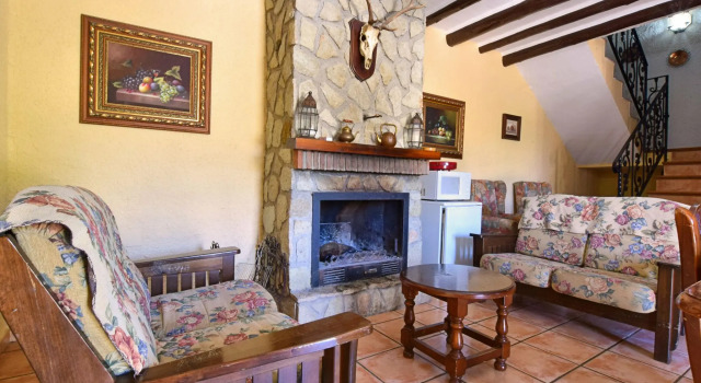 Luxurious Villa in Loja With Swimming Pool, Varaa Villa Mökit kohteessa Granada, Mökki