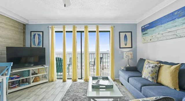 Номер Standard c 1 комнатой с балконом и с видом на море Summit Beach Resort by Panhandle Getaways