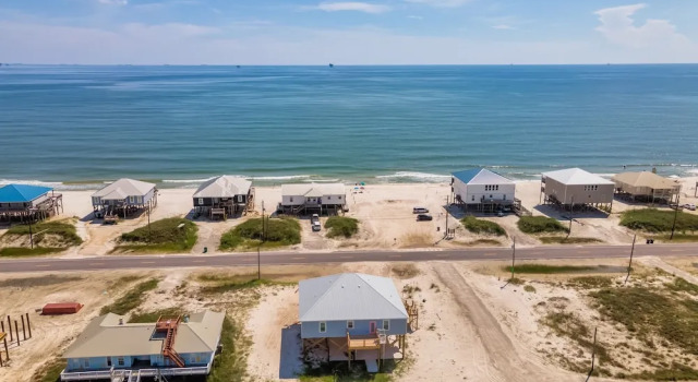 Коттедж с 4 комнатами Southern Ties - 2338 Bienville 4 Bedroom Home by RedAwning