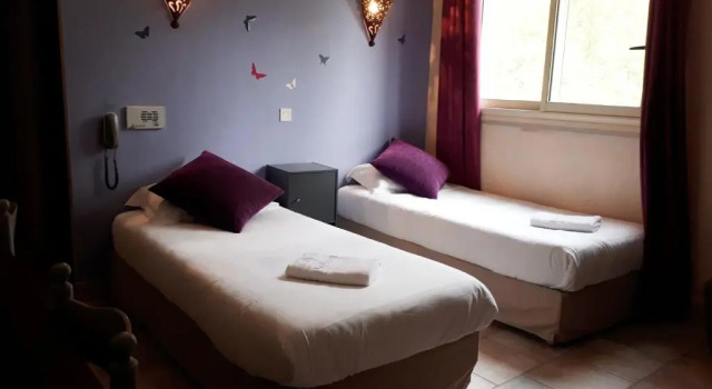 Четырёхместный номер Standard Hôtel Le Mont Barral