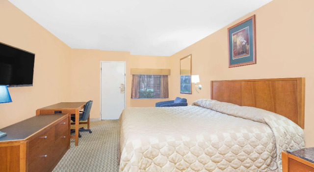 Двухместный номер Standard Super 8 by Wyndham San Angelo