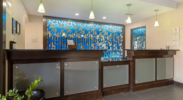 Best Western Plus Pleasanton Hotel, Reserva ahora Hotel Pleasanton Texas