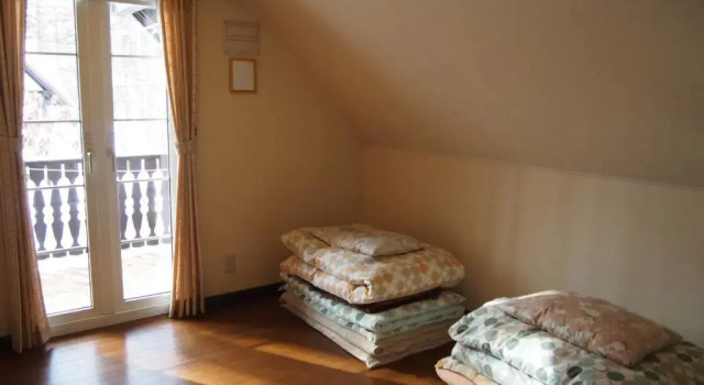 Кровать в общем номере (мужской номер) The squirrel's guesthouse Canterbury