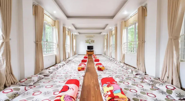 Кровать в общем номере с видом на сад Lumiere Family Retreat & Villas Ba Vi Hà Noi
