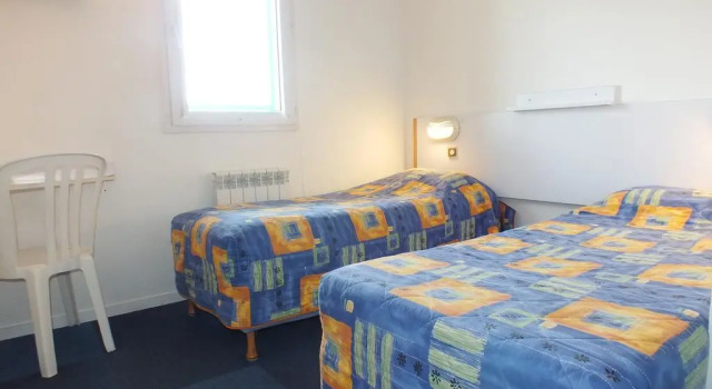 Alpha Hotel, Book Hotel  