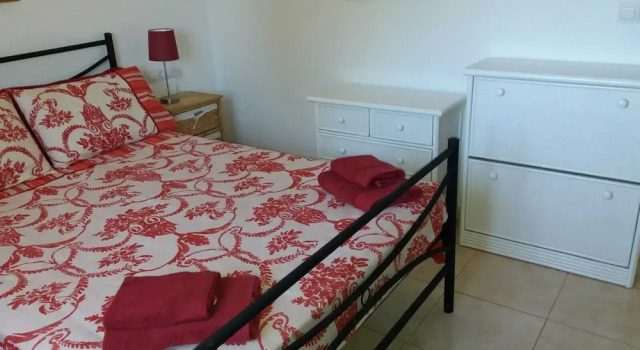 Spanish Villa in Stunning Location - Jalon Valley, Забронировать Вилла Отели Халон с парковкой, Парковка