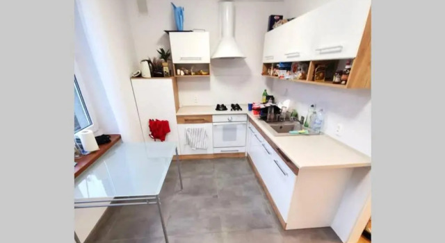 Апартаменты Charming Local Apartment In The City Center