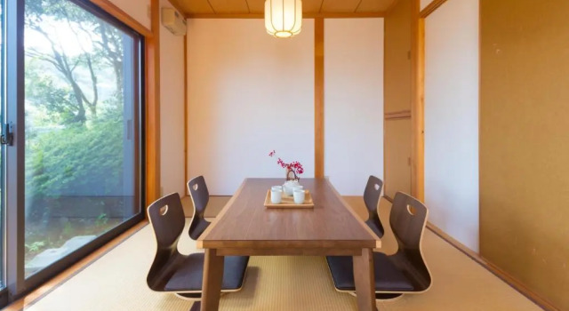 スイートヴィラ オーシャンビュー熱海⾃然郷, Boek Hotel Hotels in Tokai met parkeren, Parkeren