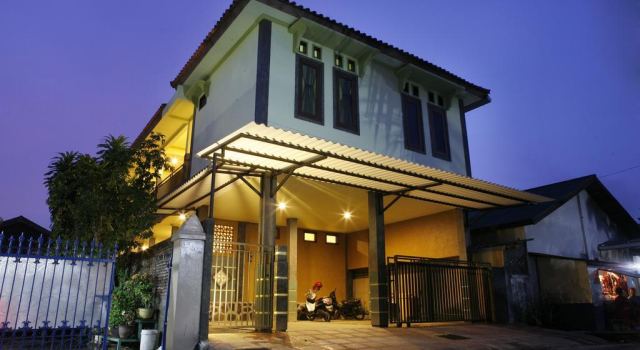 Sekardiyu Guest House, Boek Pension Hotels in Lombok met parkeren, Parkeren