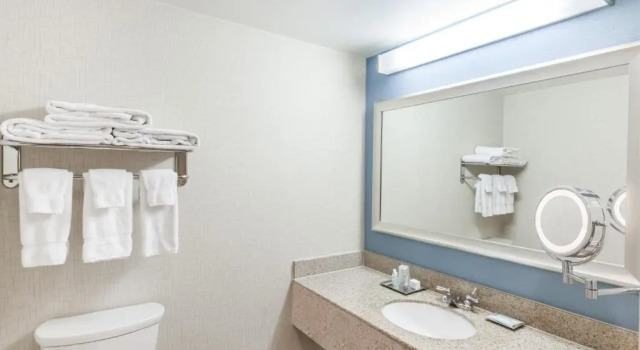 Двухместный номер Courtyard by Marriott Pittsburgh University Center