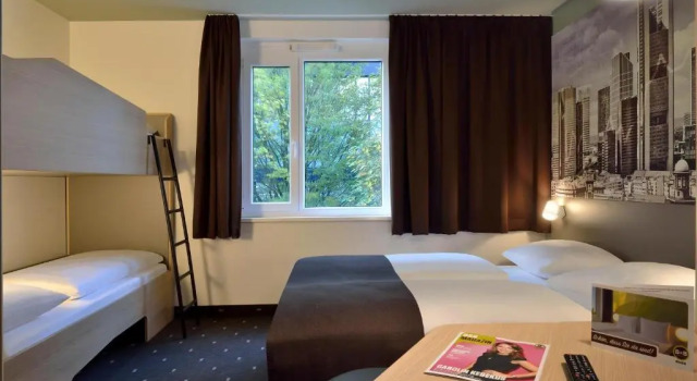 Семейный номер Standard B&B Hotel Frankfurt-West