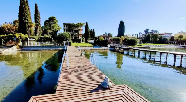 Апартаменты One Step From the Lake - Italian Homing