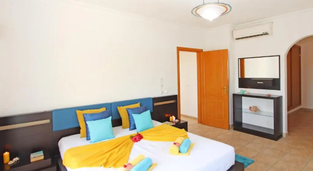 Коттедж Villa Saint Thomas - Moradia tranquila com piscina aquecível em Carvoeiro