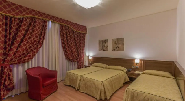 Трёхместный номер Standard Hotel Doge