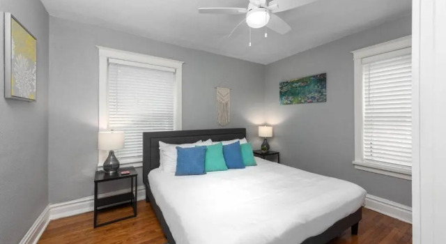 Charming & Historic 1br, Book Hotel Saint Louis Missouri