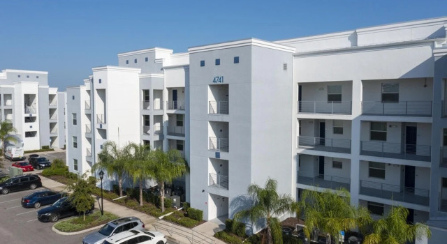 Marvelous 2 Bedroom Apartment Close to Disney 304 4741, Varaa Huoneisto Kissimmee Kissimmee