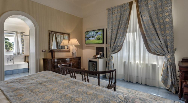 Augustus Lido, Buchen Sie Hotel Hotels in Versilia mit Pool, Schwimmbad
