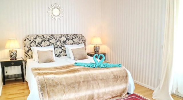Vänerport Lakefront Hotell, Book Hotel  