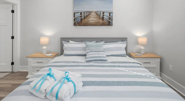 Коттедж Laguna Haven! 3BR 2BA Sleeps 7! Your Perfect Escape!
