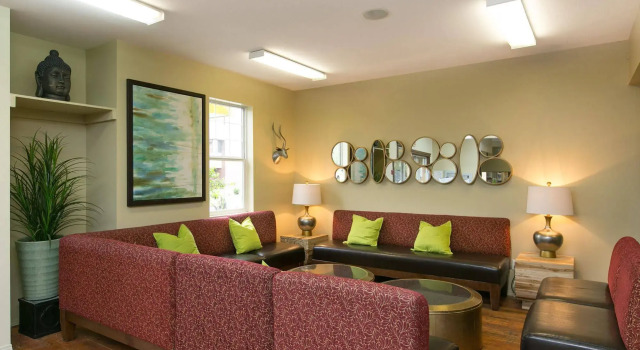 HI Kelowna Hostel, Réserver Auberge de jeunesse Hôtels SPA à Kelowna, SPA