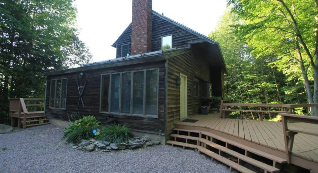 Коттедж Quaint Stowe Cabin