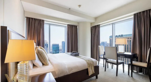 Marco Polo - Chic 1BR in Marina Hub | Expansive Balcony, Забронировать Апартаменты/квартира Апартаменты Эмирата Дубая, рядом с Dubai Marina Yacht Club, Апартаменты/квартира
